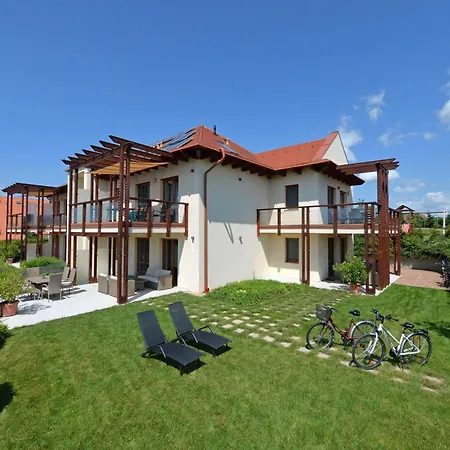 Aranymandula Apartamento Balatonakali