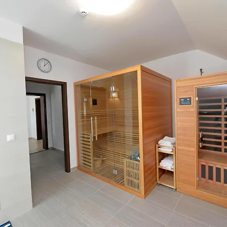 Aranymandula アパート *