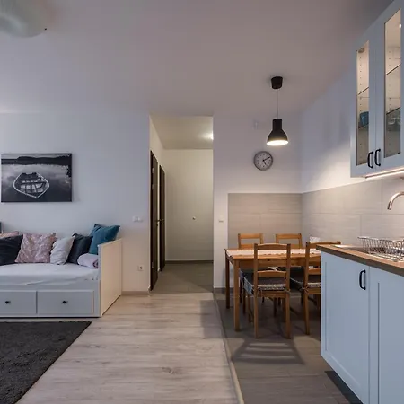 アパート Aranymandula バラトンアカリ