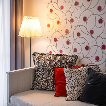 Aranymandula アパート