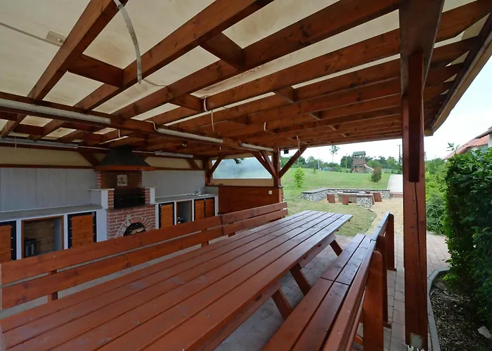 Aranymandula דירה