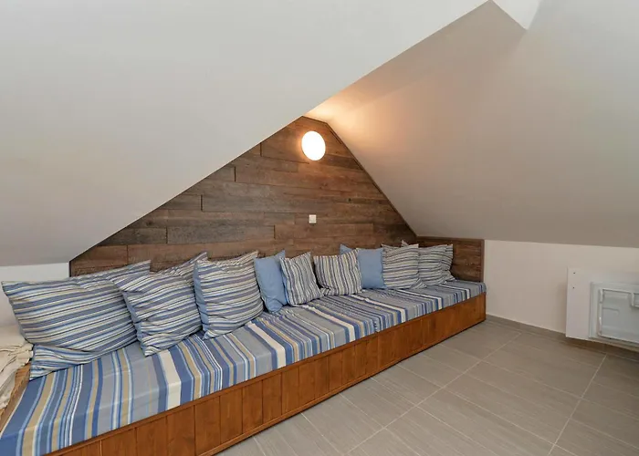 Aranymandula בלטונאקאלי