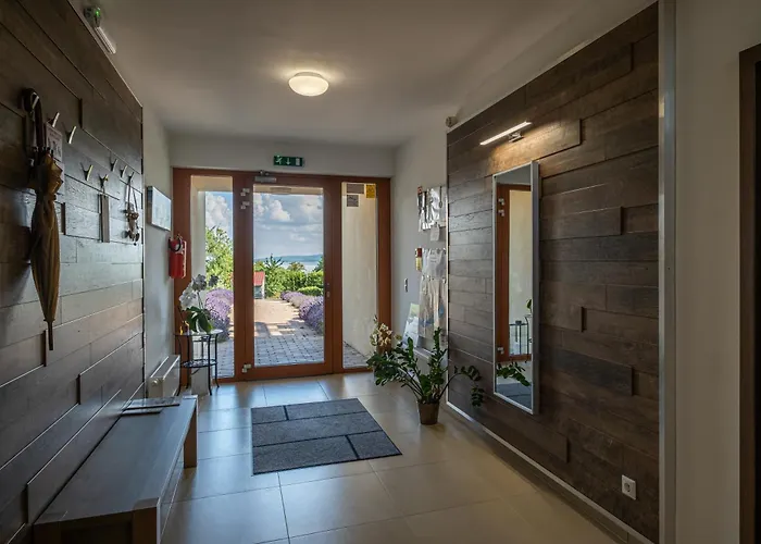 Aranymandula 아파트 *