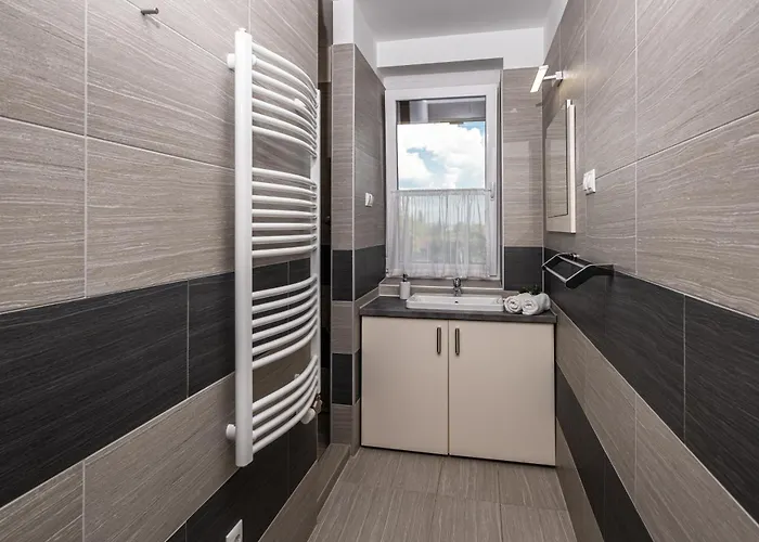 Aranymandula 아파트 *