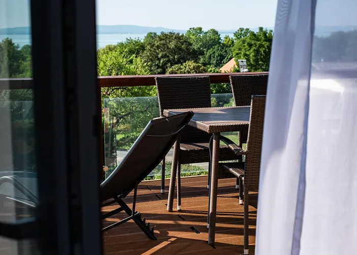 Aranymandula 아파트