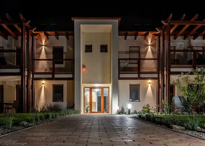 Aranymandula 아파트